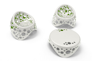 Пластиковый садовый стул с подлокотниками