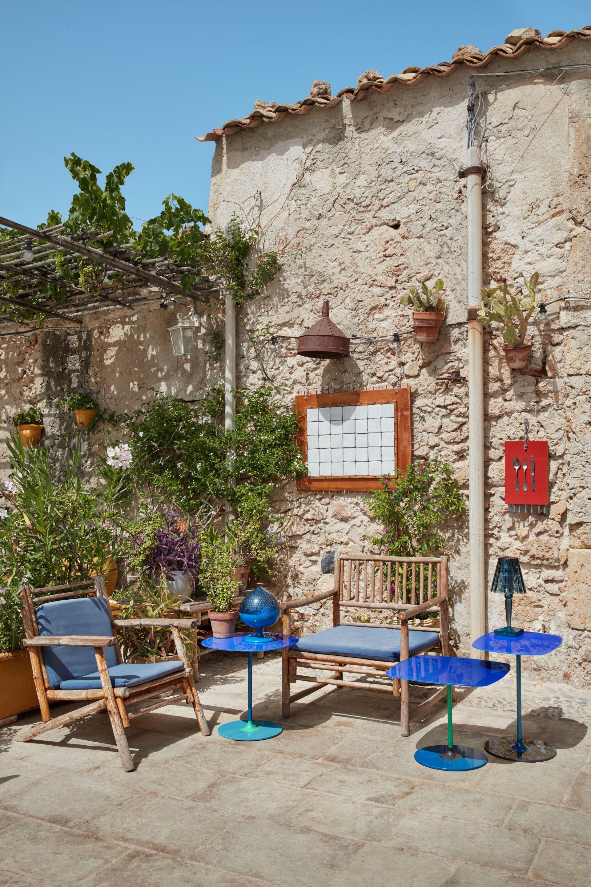 Квадратный журнальный столик с хрустальной столешницей и стальным основанием Kartell Тьерри ARCH-00101470 - Вид №14