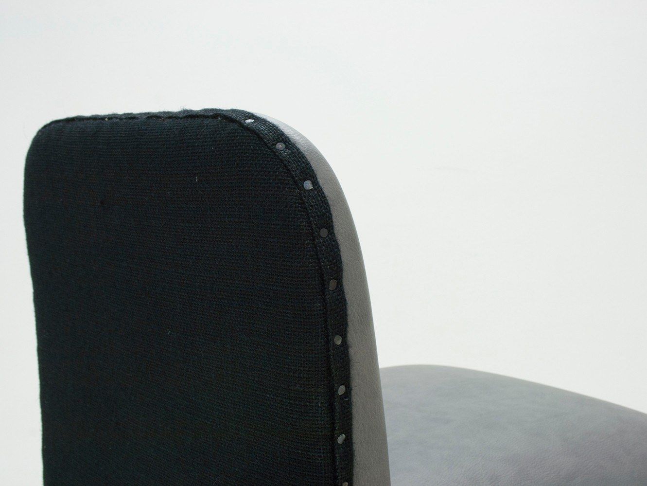 Высокий кожаный табурет с подставкой для ног со спинкой CREARTE COLLECTIONS Mauro ARCH-00055831 - Вид №3