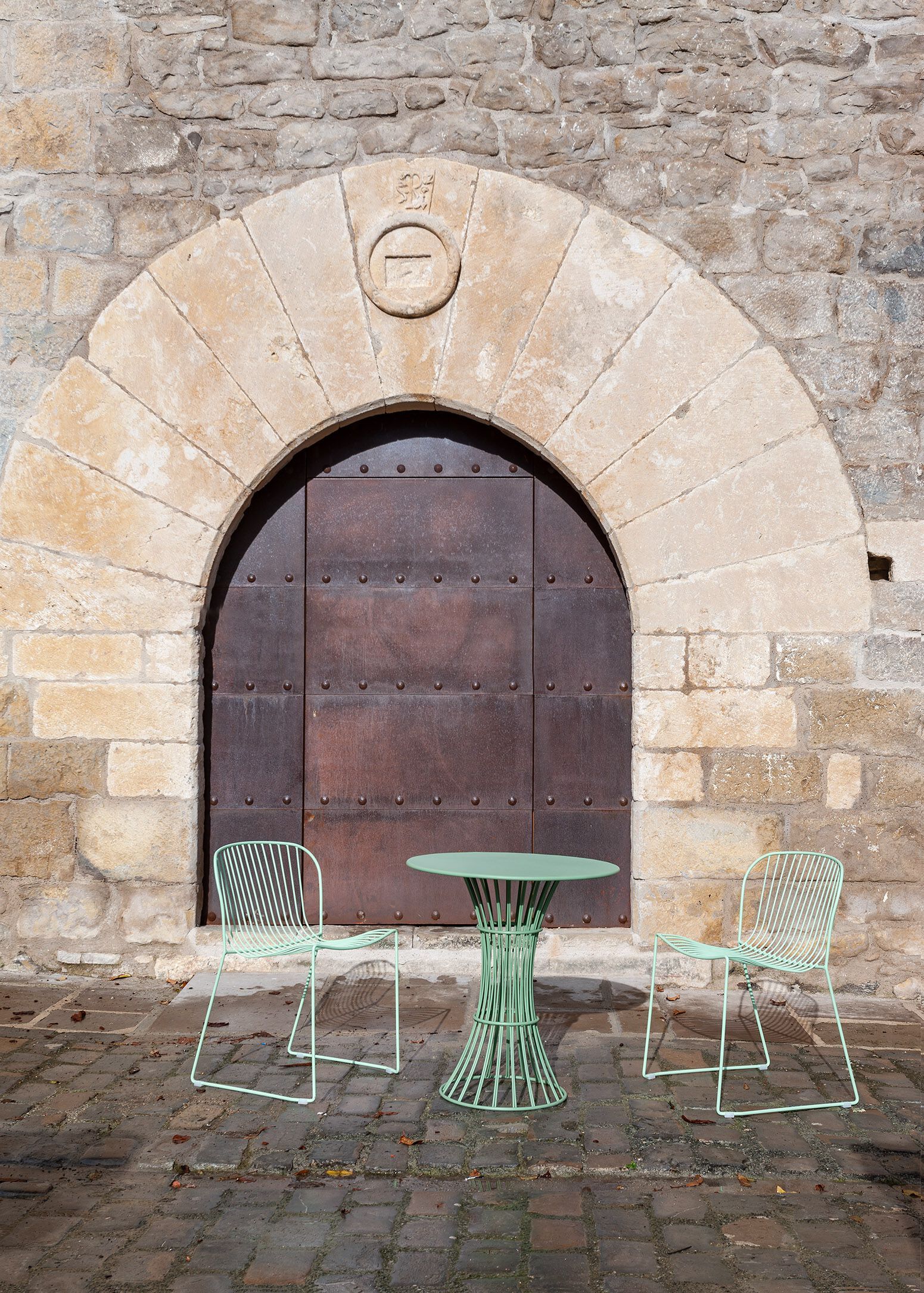 Стальной круглый садовый стол iSimar Болония ARCH-00128792 - Вид №1