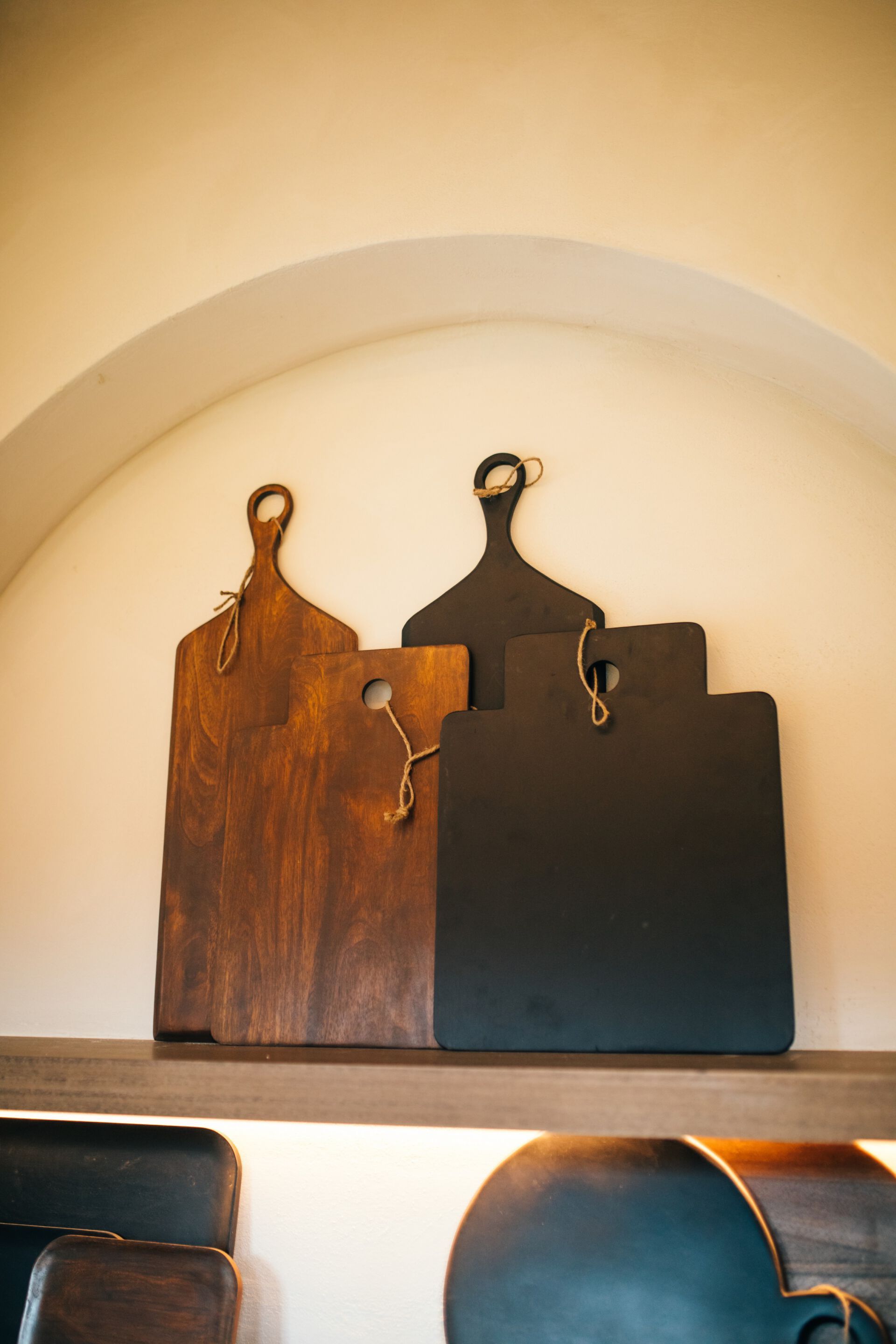 Прямоугольная манго разделочная доска с ручкой POMAX STANFORD ARCH-00151850 - Вид №3