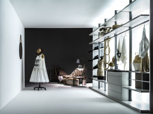 Деревянная секционная гардеробная