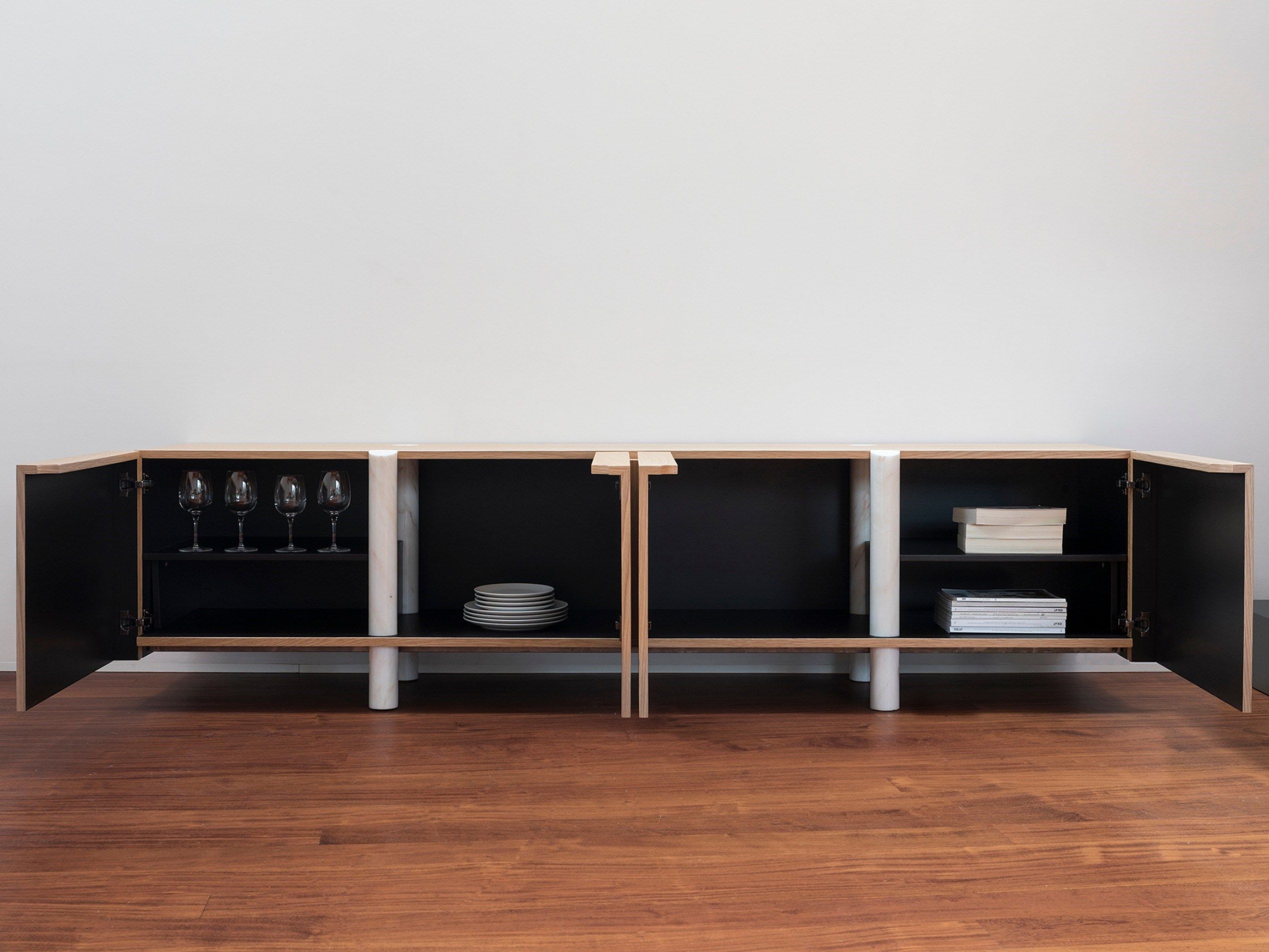 Деревянный шкаф с распашными дверями WUDA Pedra ARCH-00001184 - Вид №1