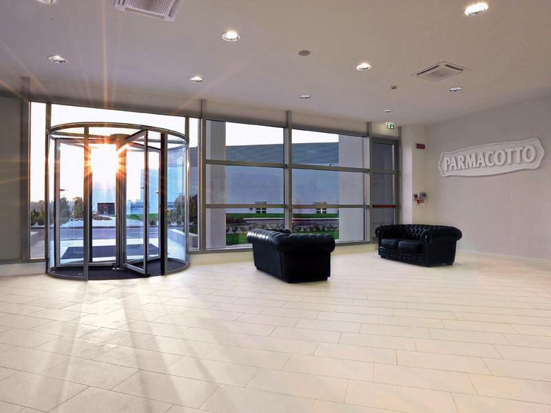 Casalgrande Padana Настенная / напольная плитка из керамогранита Pietre native sun-id-1370529 - Вид №2