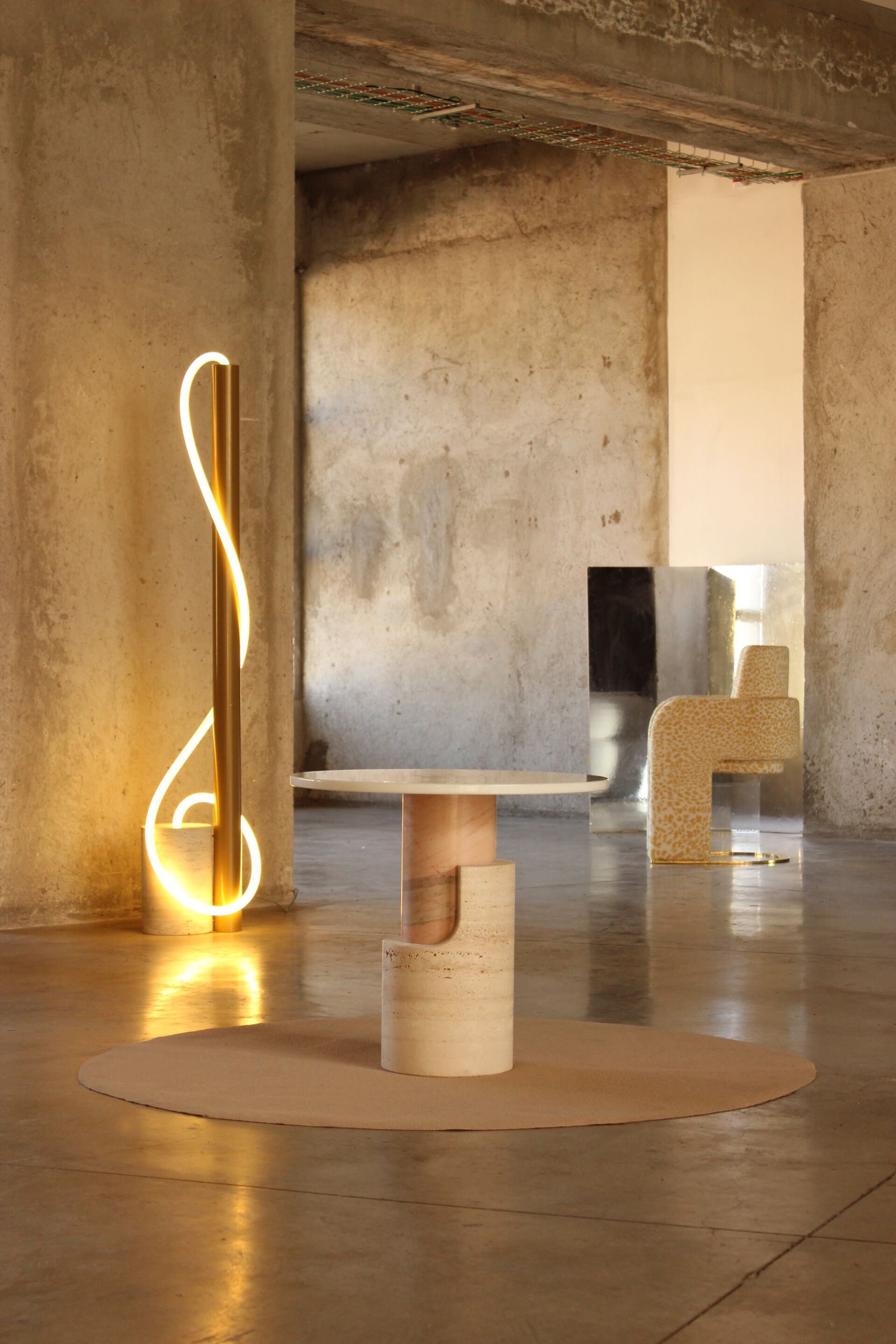 Ткань консольное кресло с подлокотниками DOOQ ARCH-00107564 - Вид №1