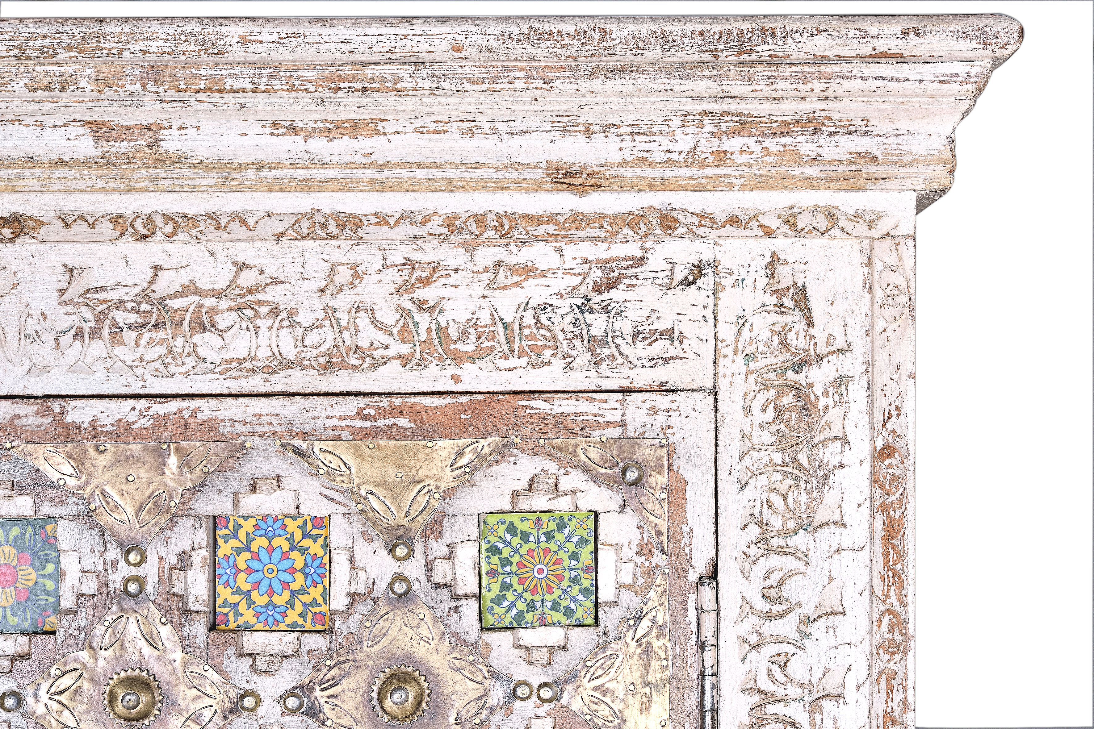 Сервант из манго с распашными дверцами Giner y Colomer Bakhra ARCH-00065822 - Вид №1