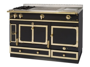 Отдельно стоящая кухня с газовой или индукционной плитой