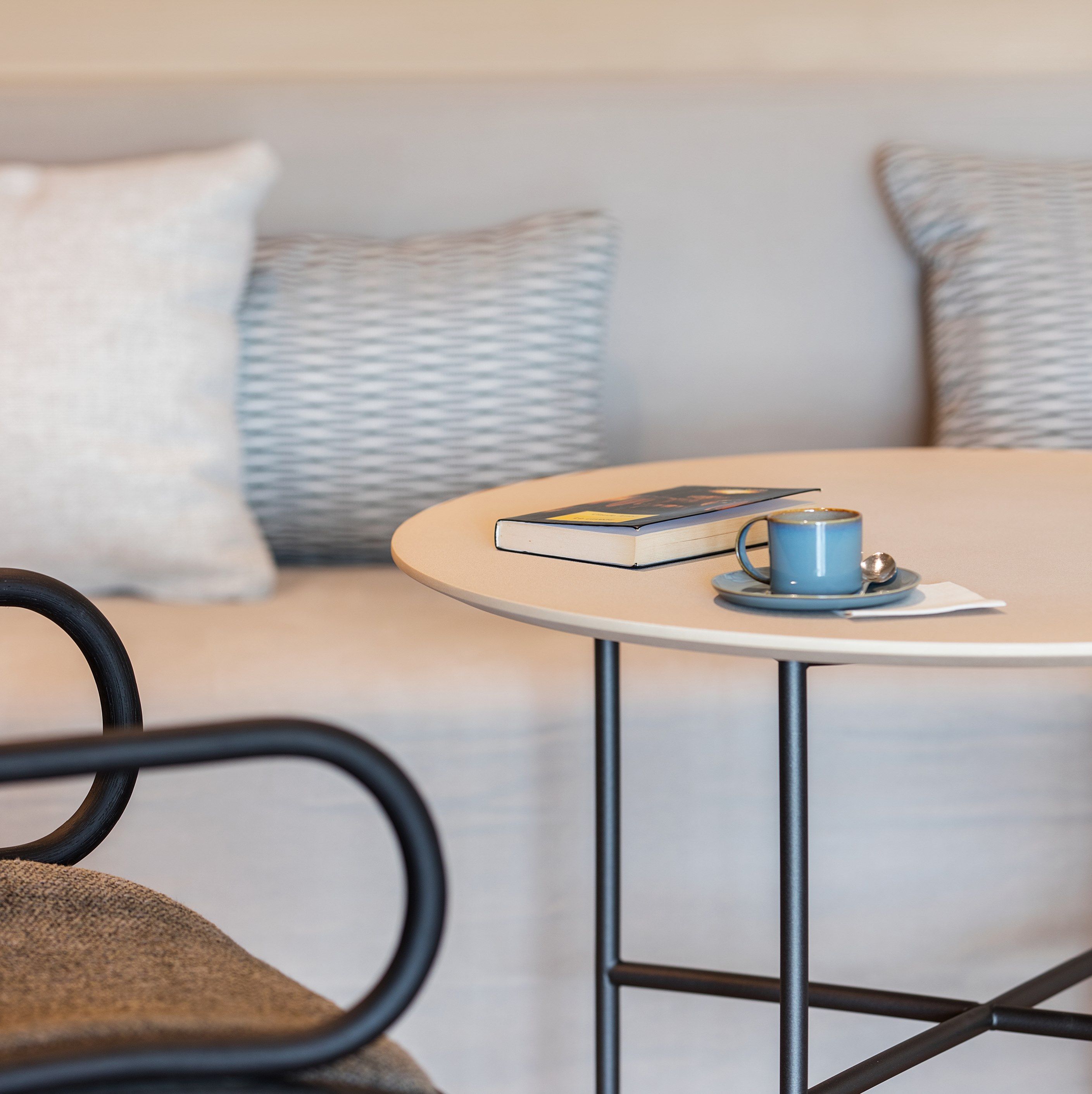 Круглый стол из нержавеющей стали и дерева EXPORMIM ARCH-00078315 - Вид №1