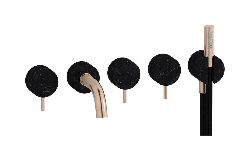 Настенный смеситель для ванной на 5 отверстий с дивертером и душевым гарнитуром. WE ARE IB mr398sr_2 Brushed Rose Gold Marmo