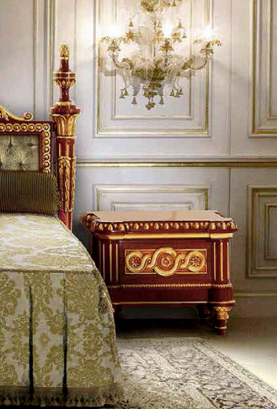 Тумбочка  COLOMBOSTILE 0109 CM CLASSICO