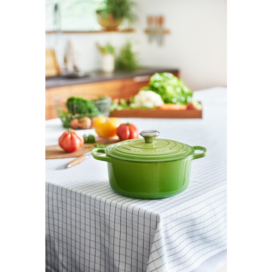 Кастрюля чугунная Le Creuset, Ø24 см, зеленая 21177244262430 - Вид №1
