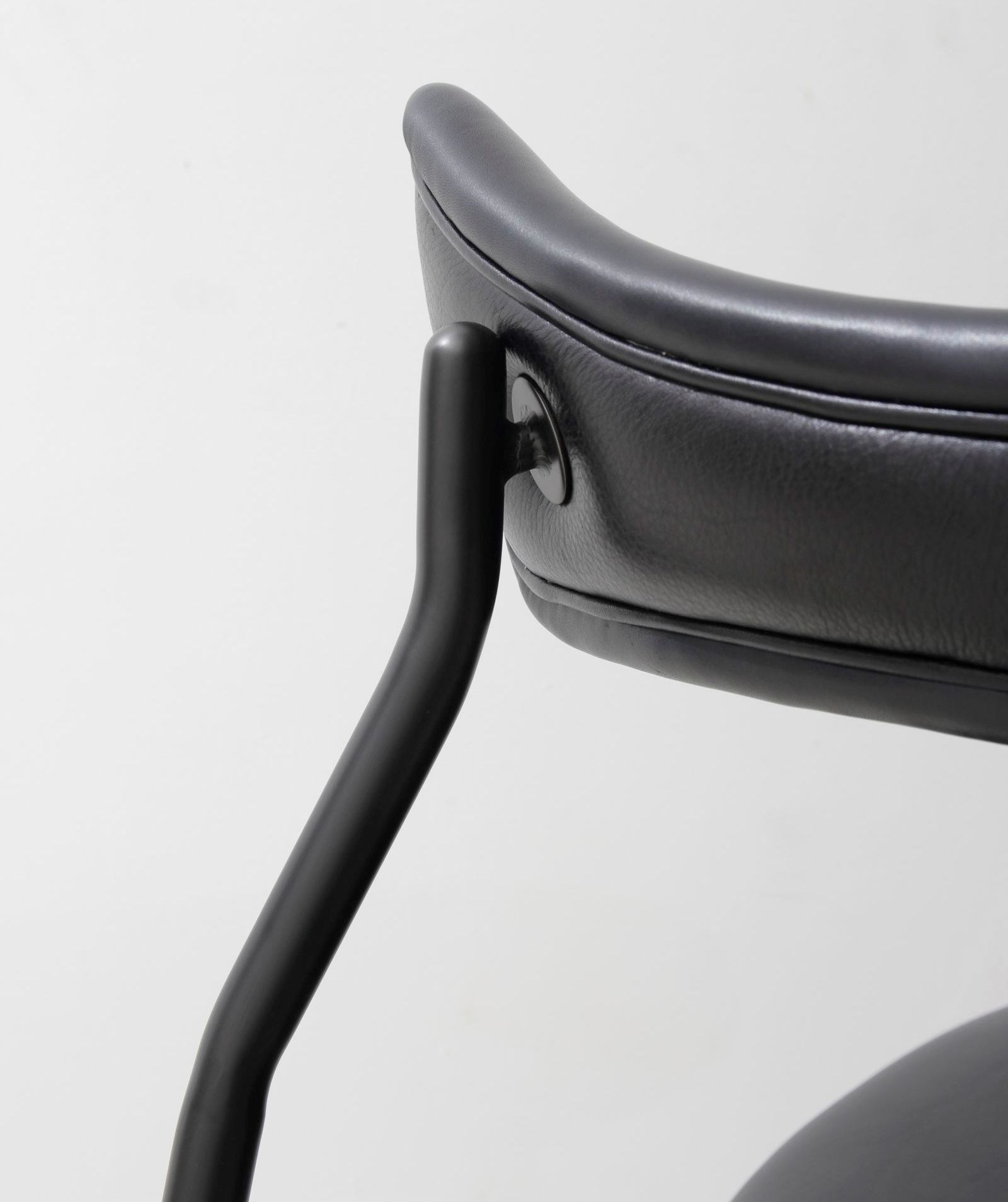 Кожаный мягкий стул District Eight Dragonfly ARCH-00027744 - Вид №3