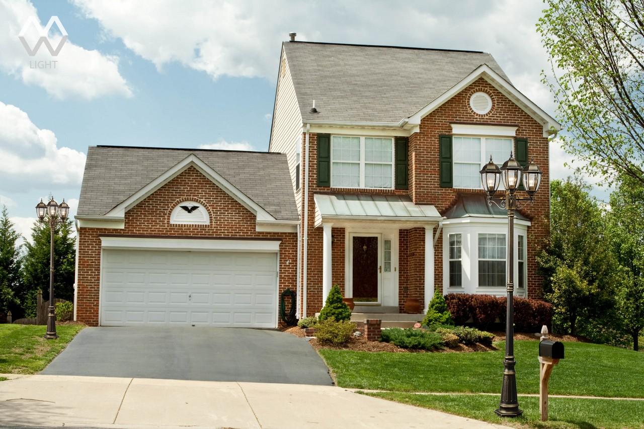 Садово-парковый светильник De Markt Фабур 804040703 DE MARKT ФОНАРЬ, ЭЛИТНЫЕ 268747 Бронза  - Вид №1