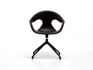 Полипропиленовое вращающееся кресло с подлокотниками