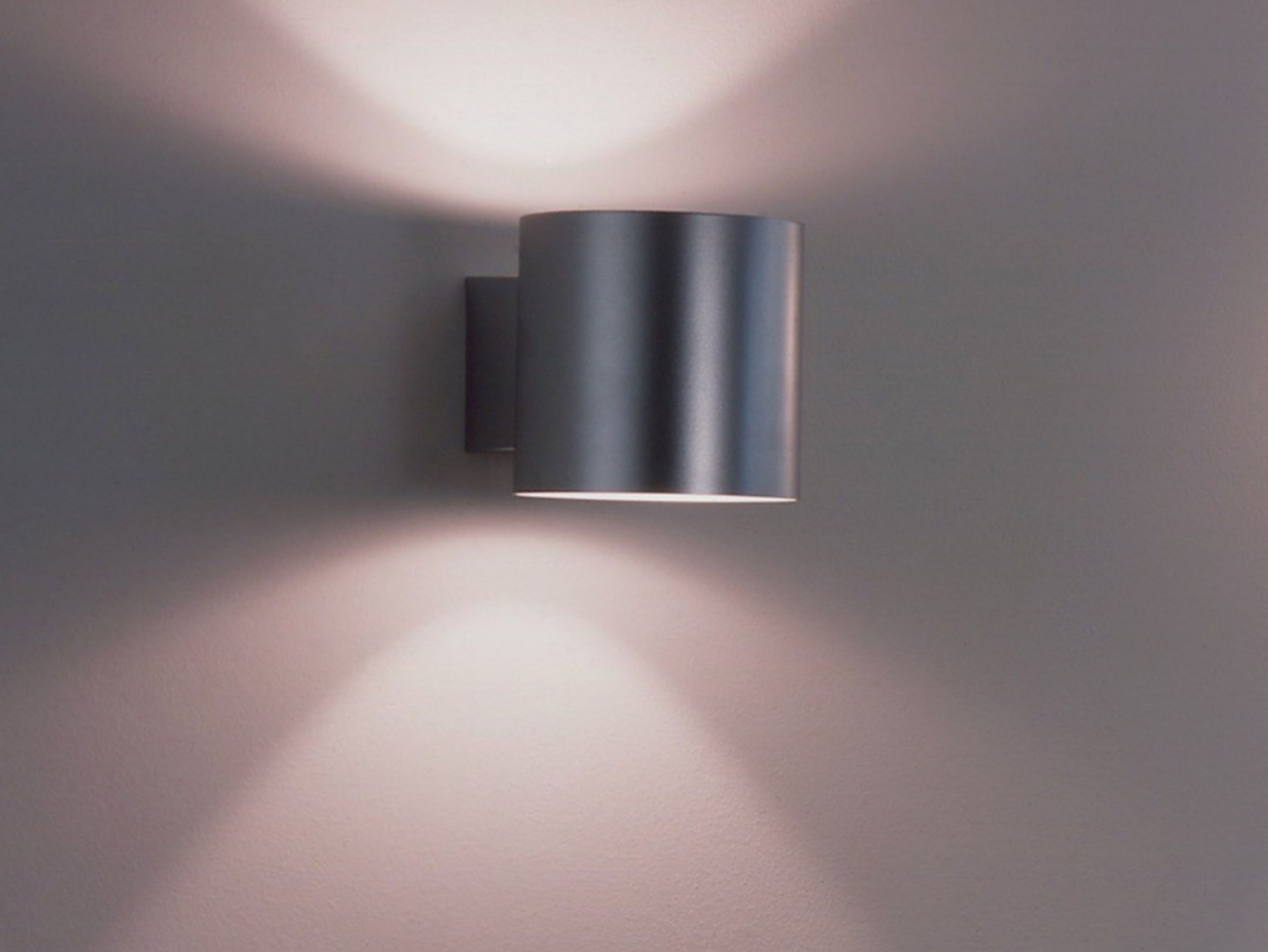 Металлический настенный светильник Martinelli Luce Тюбик ARCH-00038550 - Вид №2