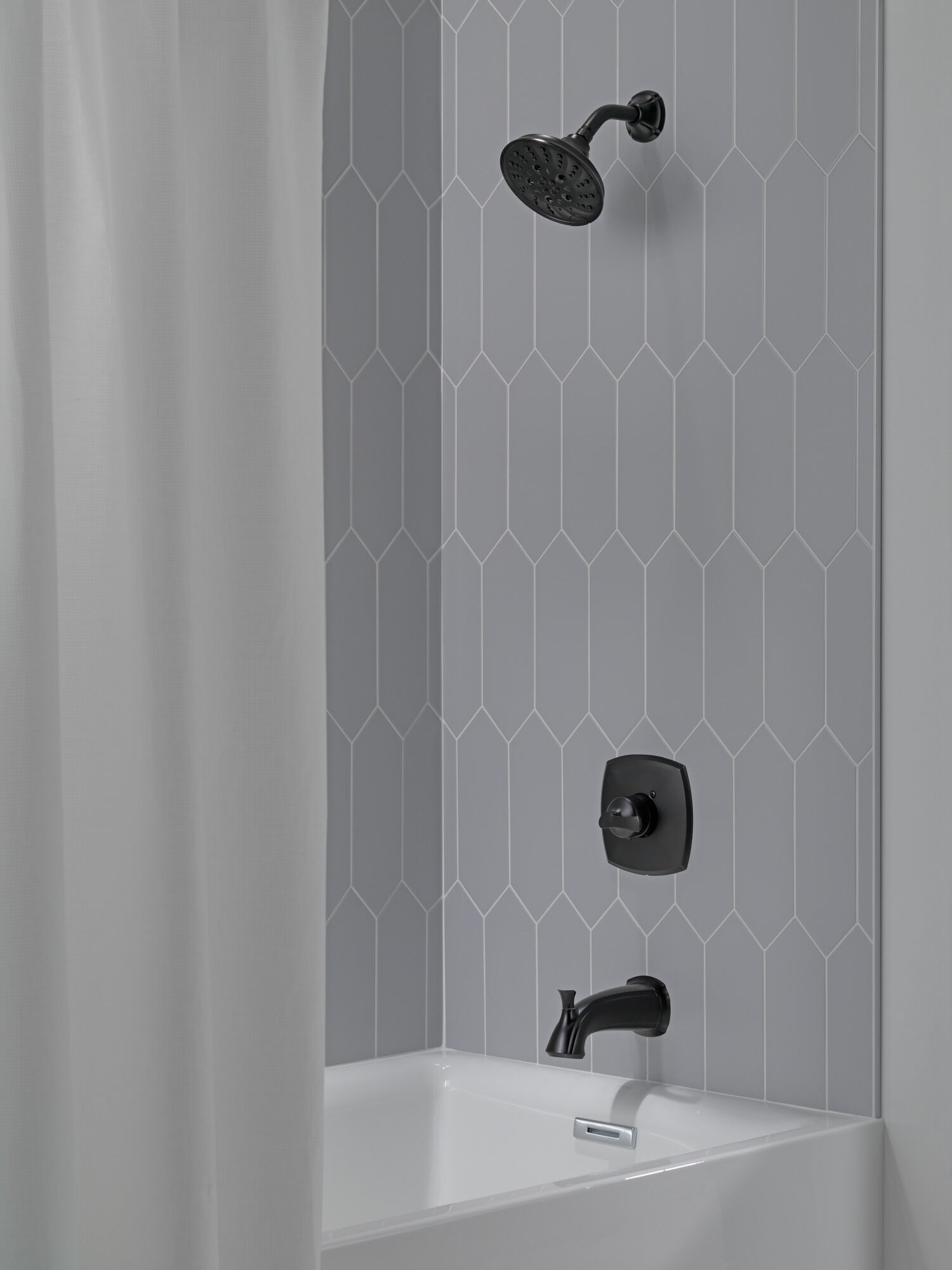 Ванна и облицовка для душа Monitor 14 Series Delta Faucet 144748-BL - Вид №4