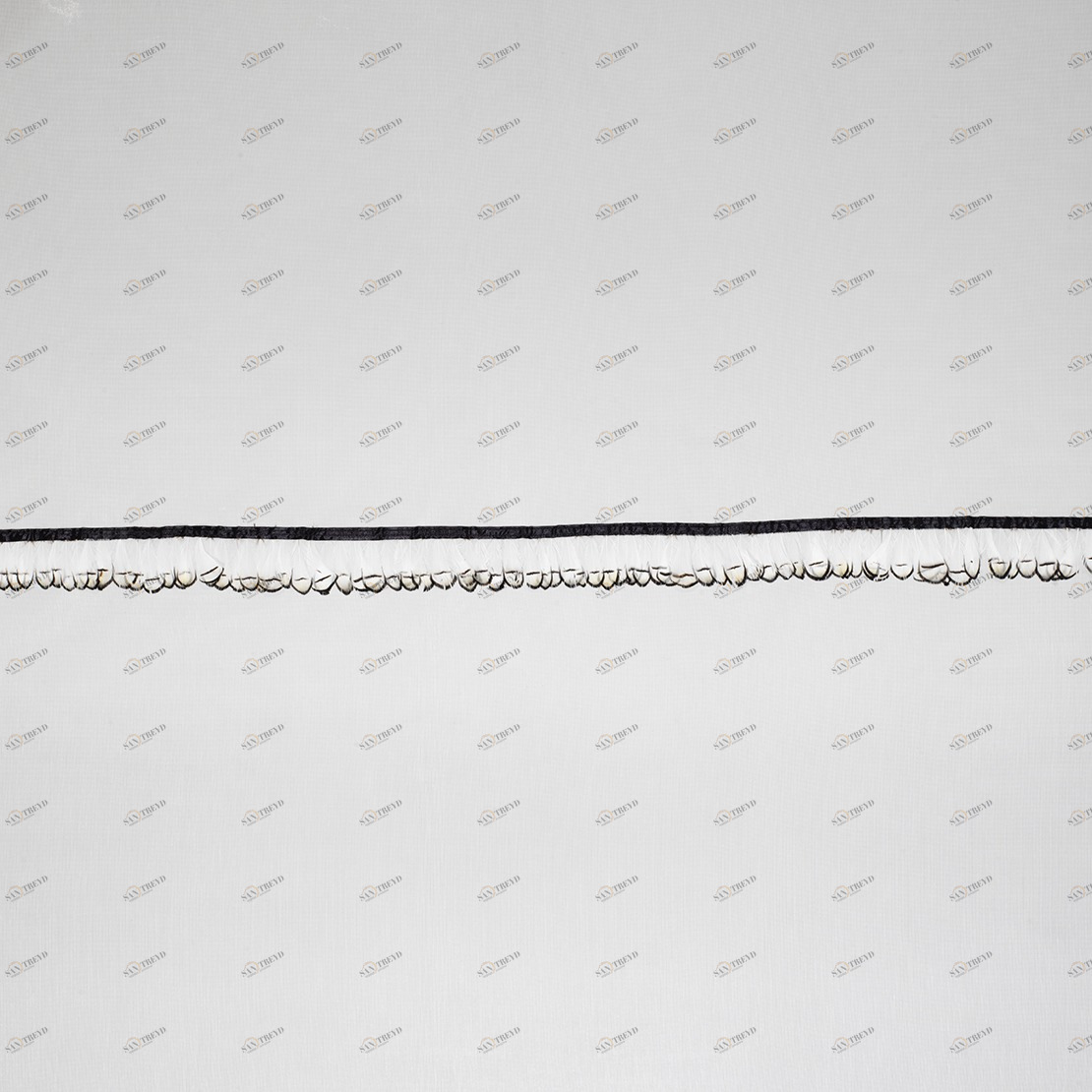 Рулон обоев PARISIENNE PRN28589104. Основа вышивка Casadeco