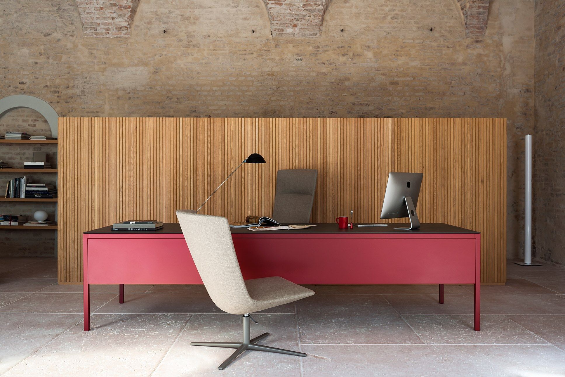 Вращающееся офисное кресло с подлокотниками из ткани с 5 спицами Desalto Calum ARCH-00008415 - Вид №2