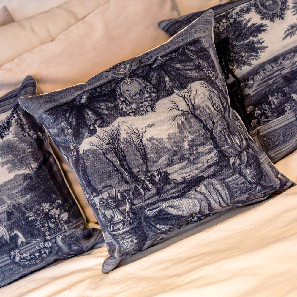 22111903 Арт-подушка «Замок Мадрид» Object Desire  - Вид №3