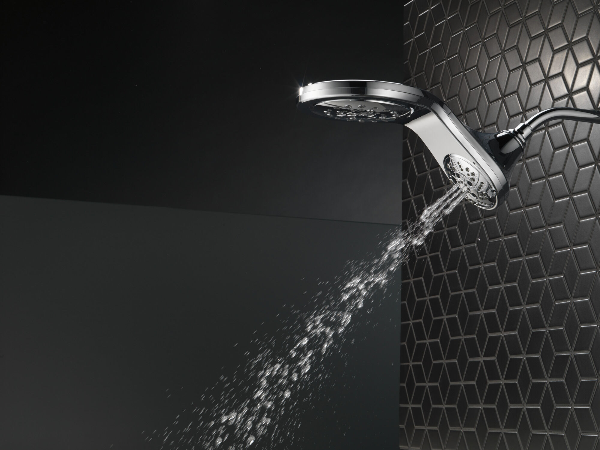 58581-25-PK HydroRain® H2Okinetic® 5-регулировочная душевая лейка два в одном Delta Faucet Universal Showering Хром  - Вид №30
