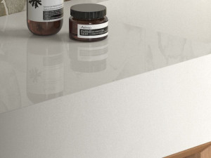 Столешница из керамогранита с мраморным эффектом