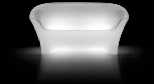 Plust 3-х местный полиэтиленовый диван Ohla