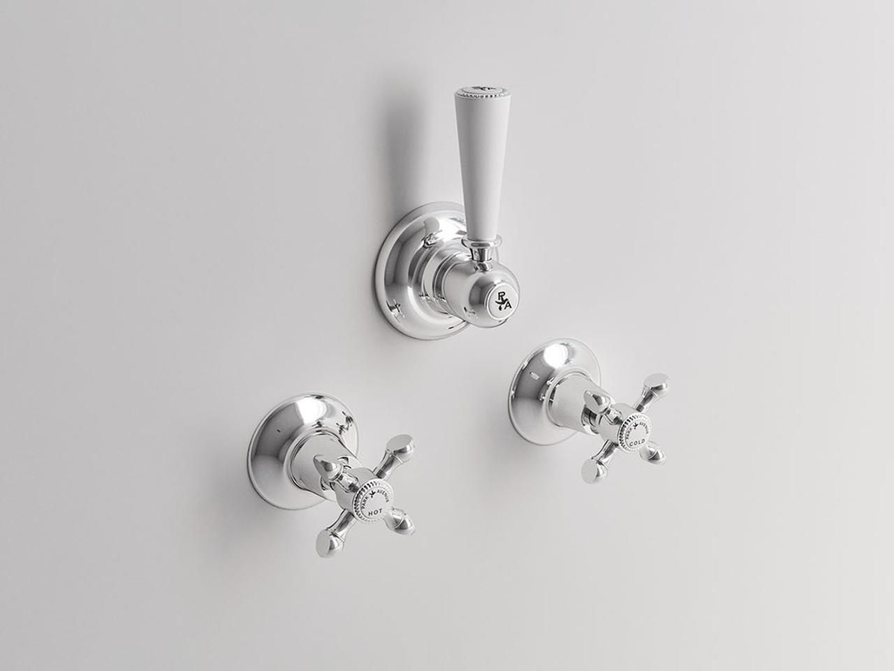 Смеситель для душа с 3 отверстиями с раздельными розетками Park Avenue Hopkins ARCH-00030006 - Вид №1