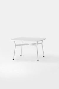 Квадратный ламинированный стол