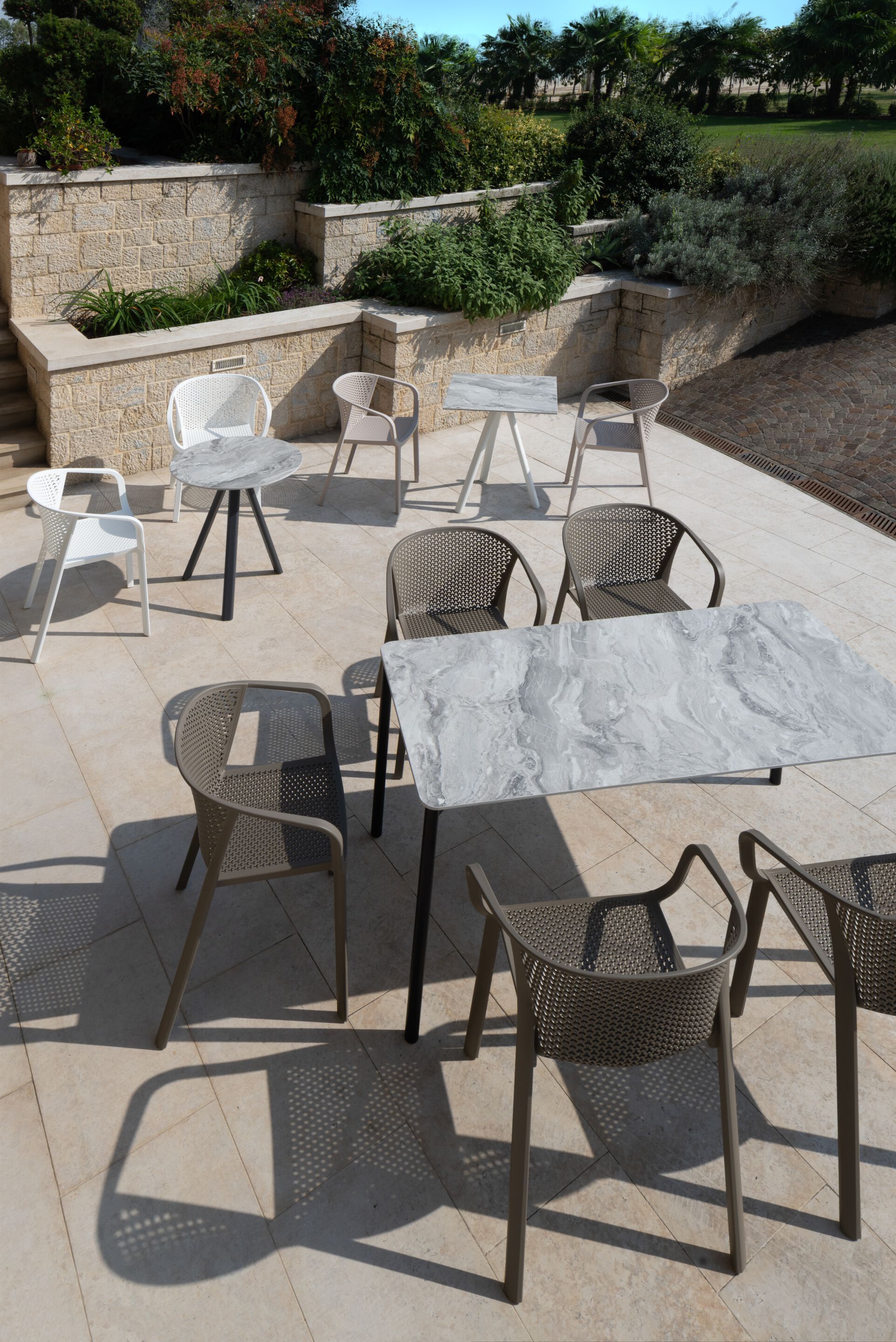 Круглый стол с 3 ножками GABER NORMAN 3-POD ARCH-00009637 - Вид №1