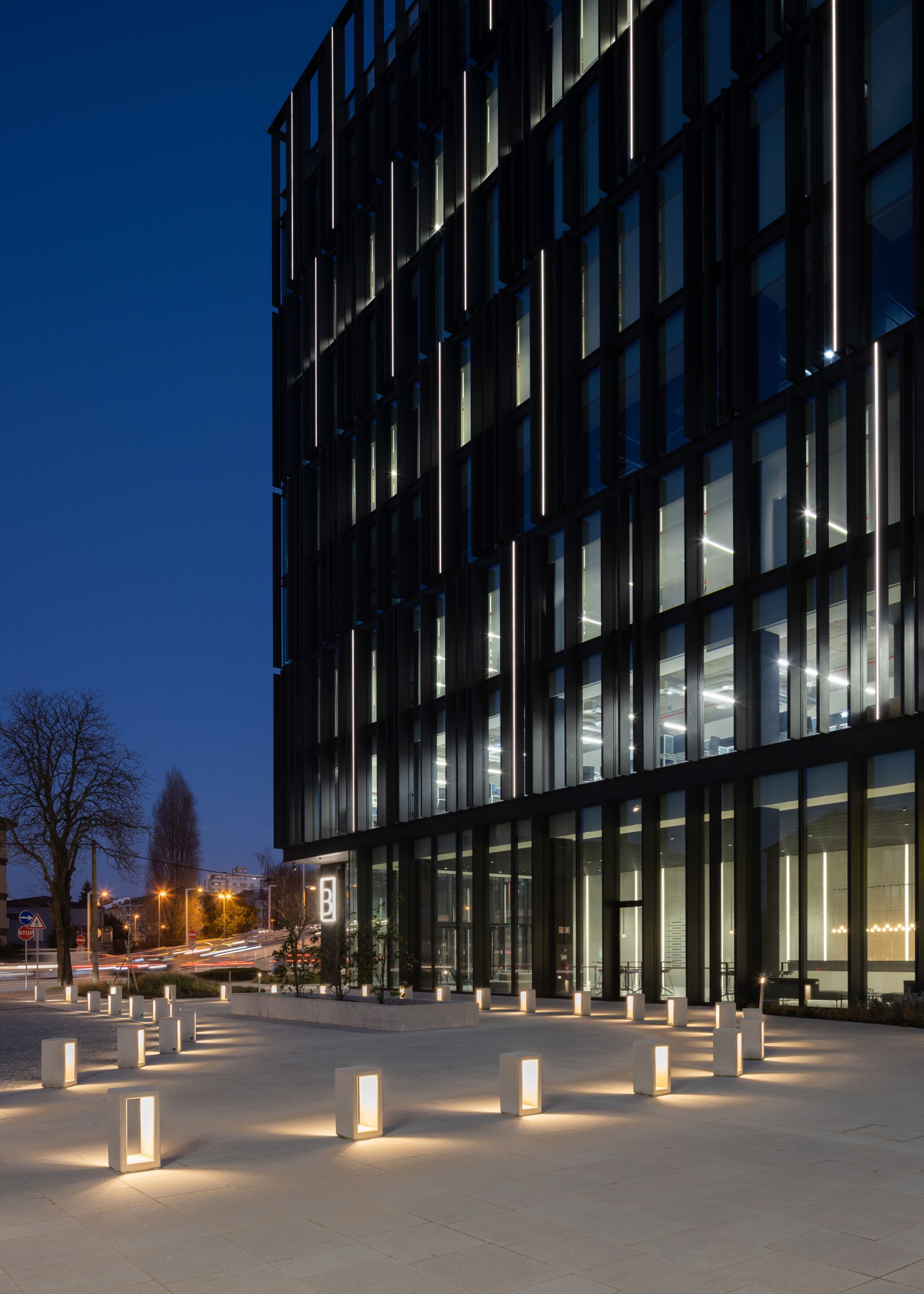 Яркий бетонный столбик SIT Outline ARCH-00024540 - Вид №3