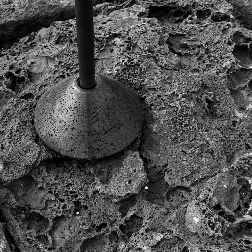 BUZAO Круглый высокий стол из лавового камня  B21113  - Вид №1