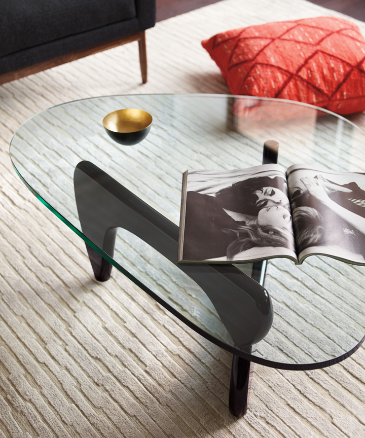 Журнальный столик стеклянный с черным основанием 125 см Isamu Noguchi Style SOHO DESIGN ISAMU NOGUCHI 131568 Прозрачный;черный  - Вид №3