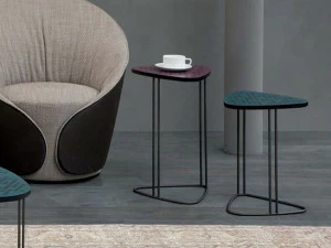 Tonin Casa Стол журнальный высокий треугольный из мдф  T6236