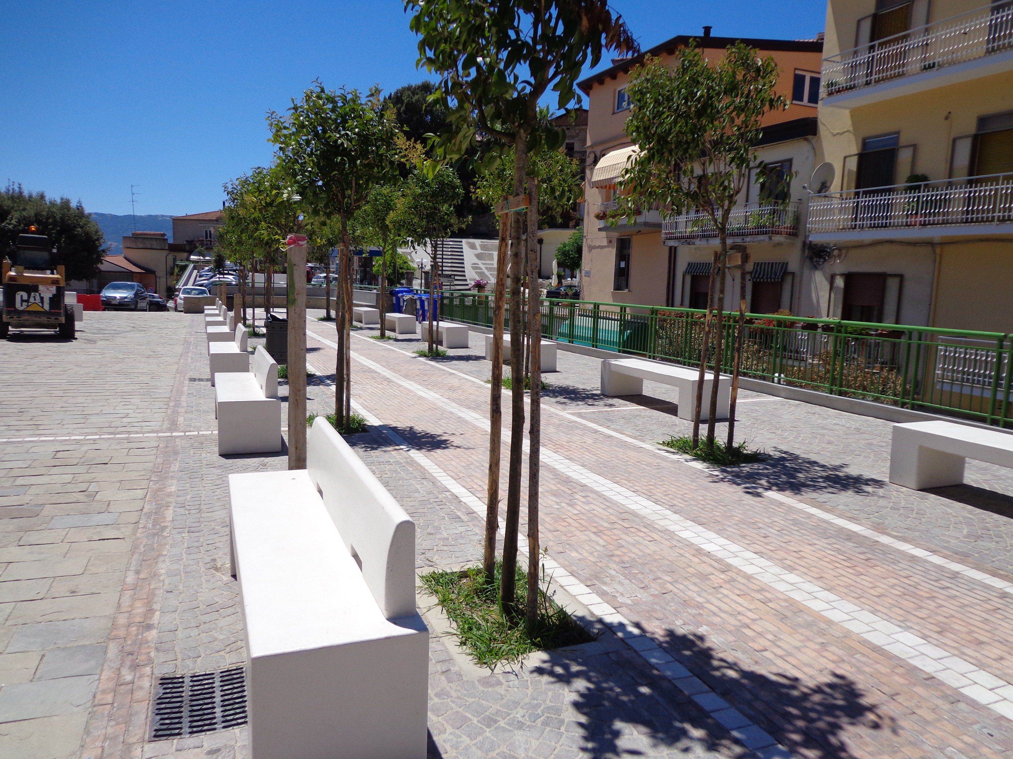 Скамейка из композитного материала со спинкой Viscio Urban Design GIOTTO ARCH-00005844 - Вид №2