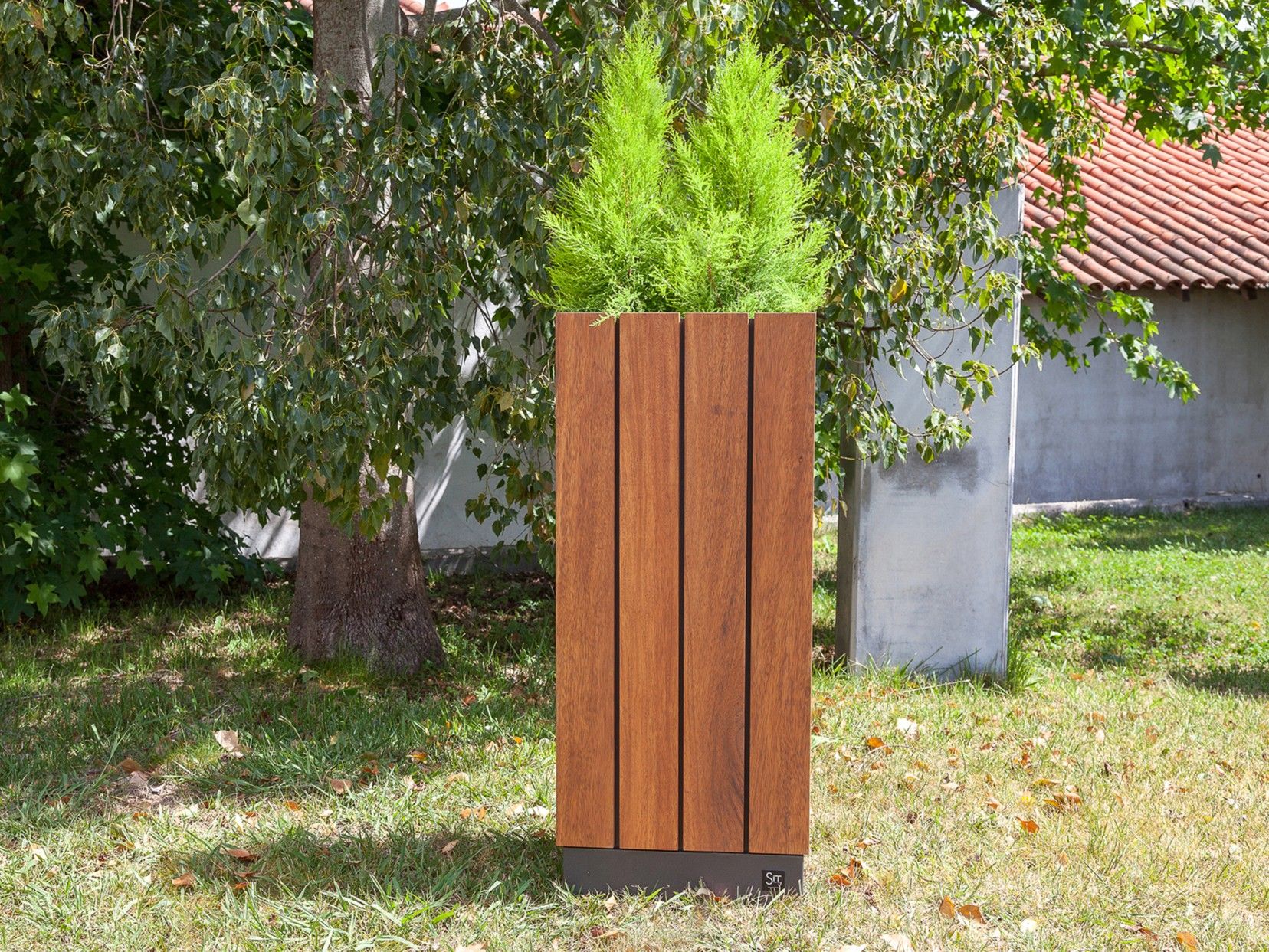 Деревянный квадратный высокий плантатор SIT Уэйд ARCH-00051909