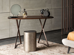 Деревянный туалетный столик / письменный стол