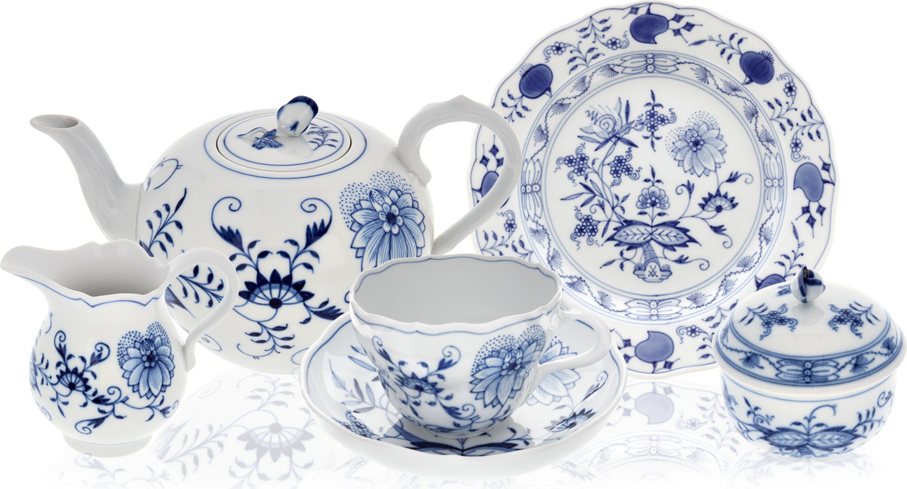 10669692 Meissen Сервиз чайный Meissen "Луковый декор" на 6 персон 21 предмет Фарфор 