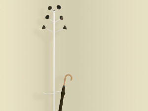 Стальная и деревянная напольная вешалка