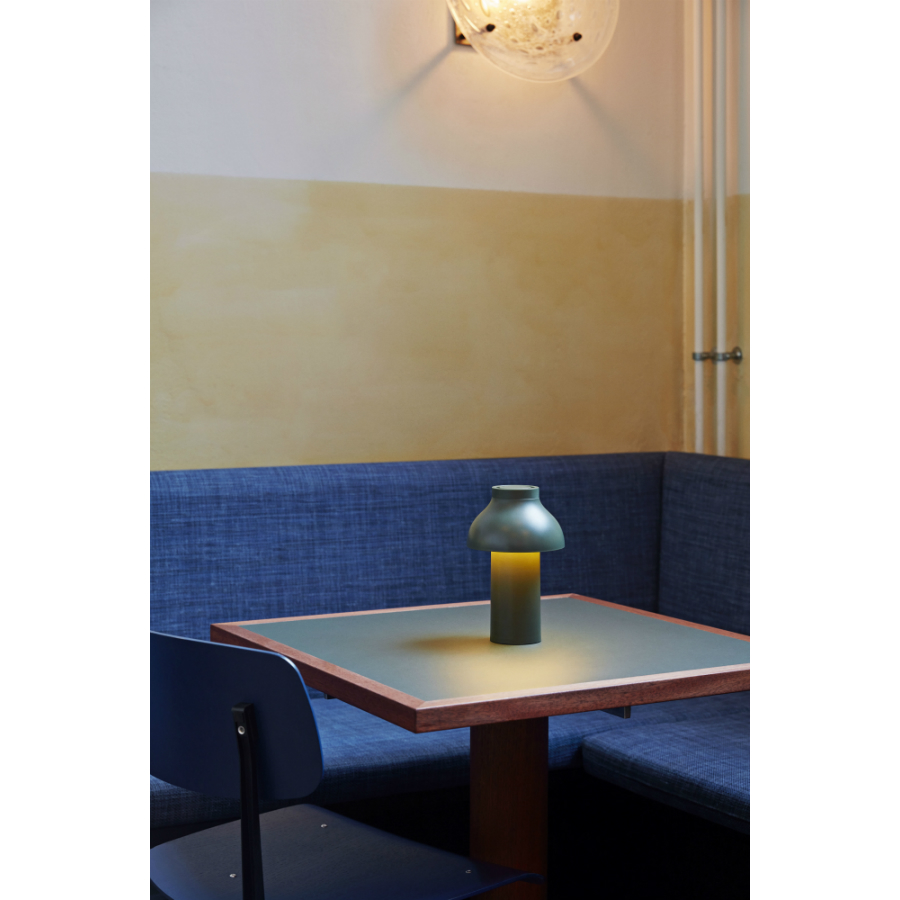 Лампа настольная PC Portable, оливковая Hay 4104312009000 - Вид №3