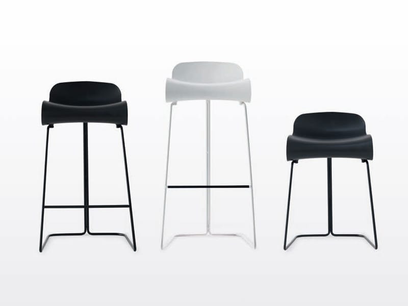 Табурет из синтетического материала Kristalia BCN ARCH-00134972 - Вид №2