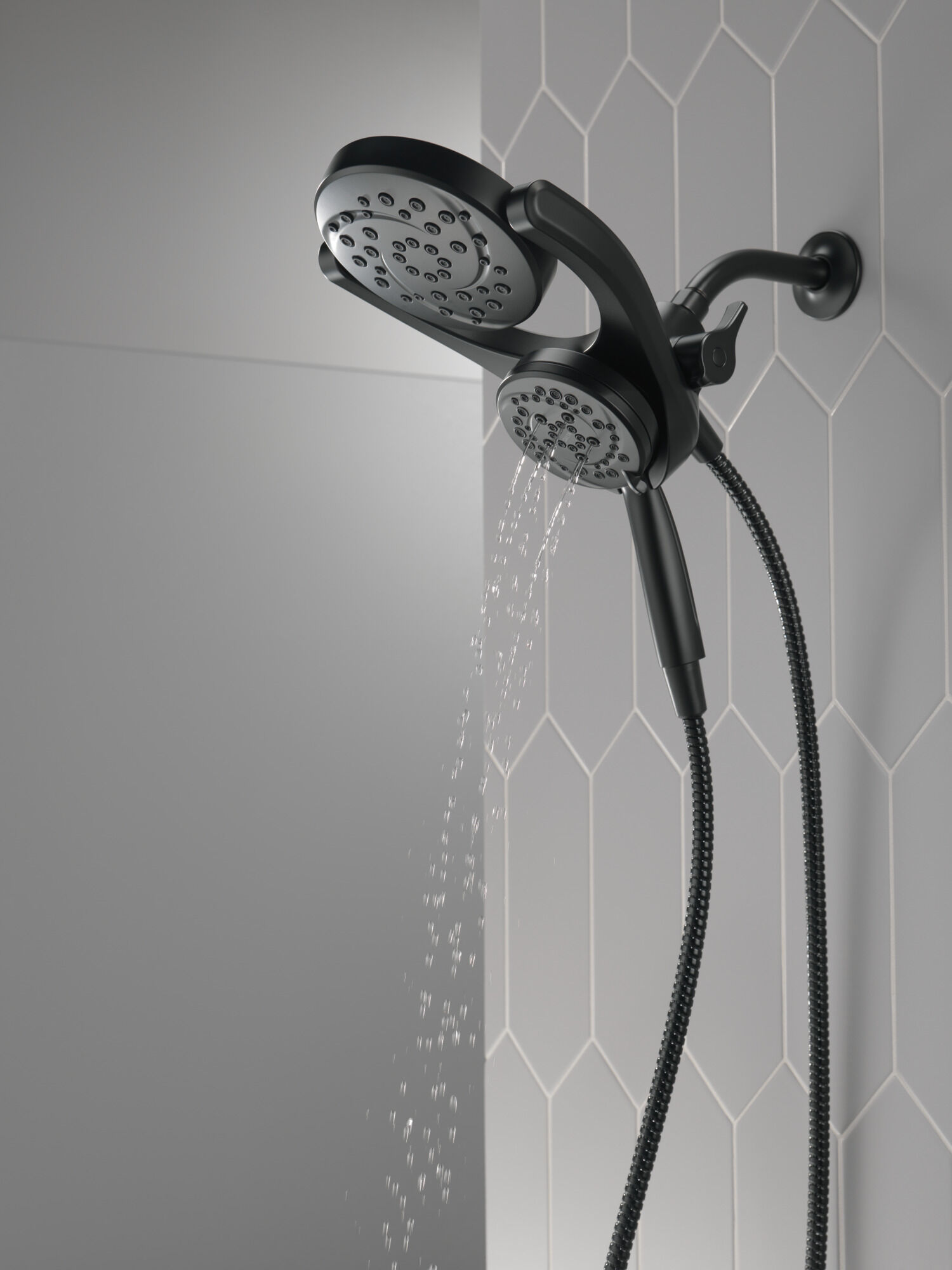 75699BL HydroRain® 4-настройка душевая лейка два в одном Delta Faucet DELTA Матовый черный - Вид №16