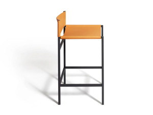 Высокий кожаный садовый стул со спинкой