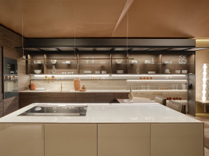 Кухонный шкаф с откидным створкой