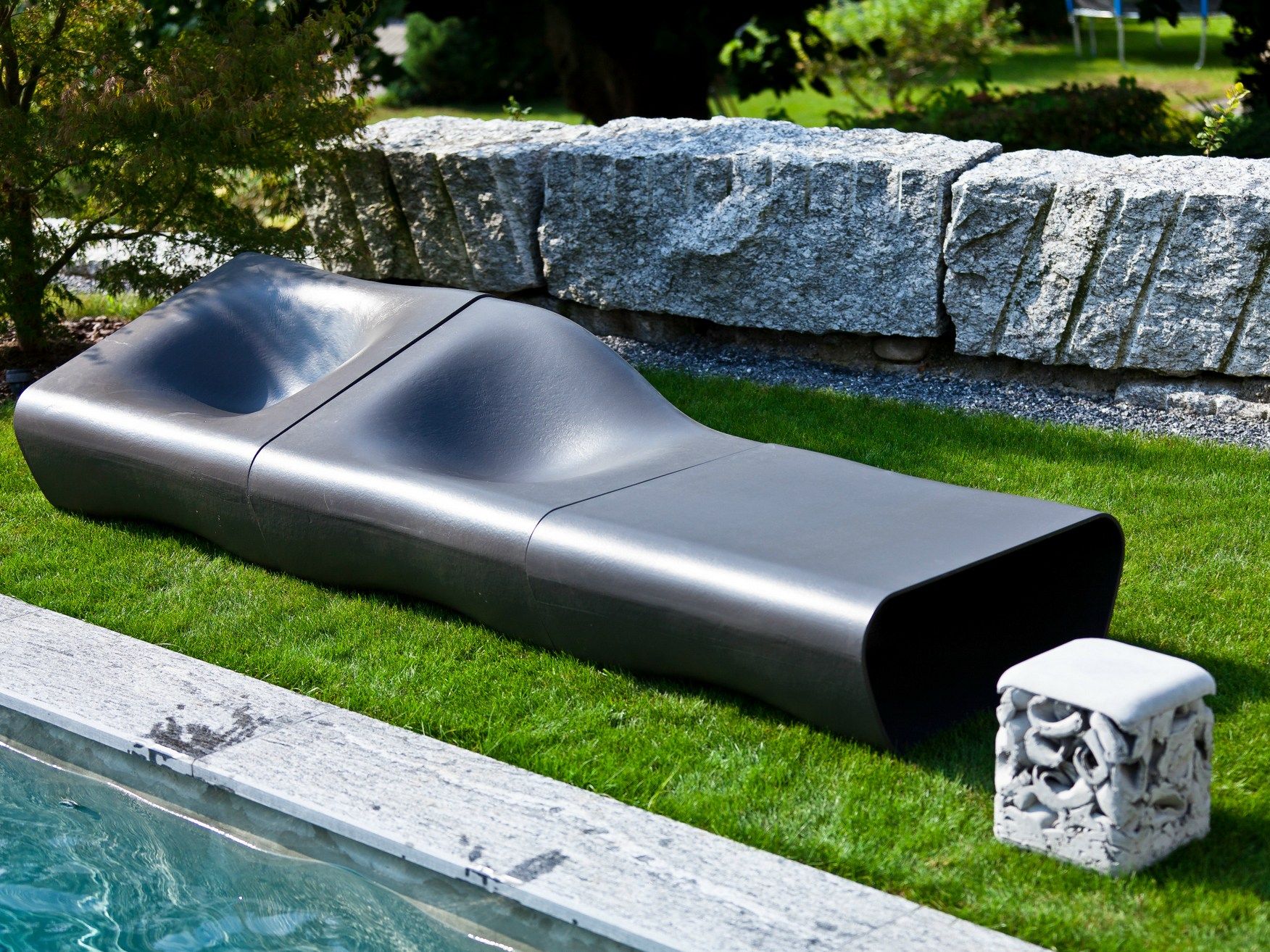 Бетонный низкий садовый стул SWISSPEARL дизайн ARCH-00084434 - Вид №10