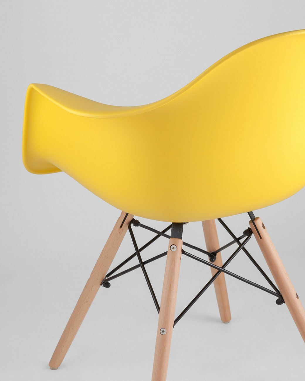 Кресло желтое пластиковое с деревянными ножками Eames W EAMES EAMES DAW 00-3881990 Желтый  - Вид №5