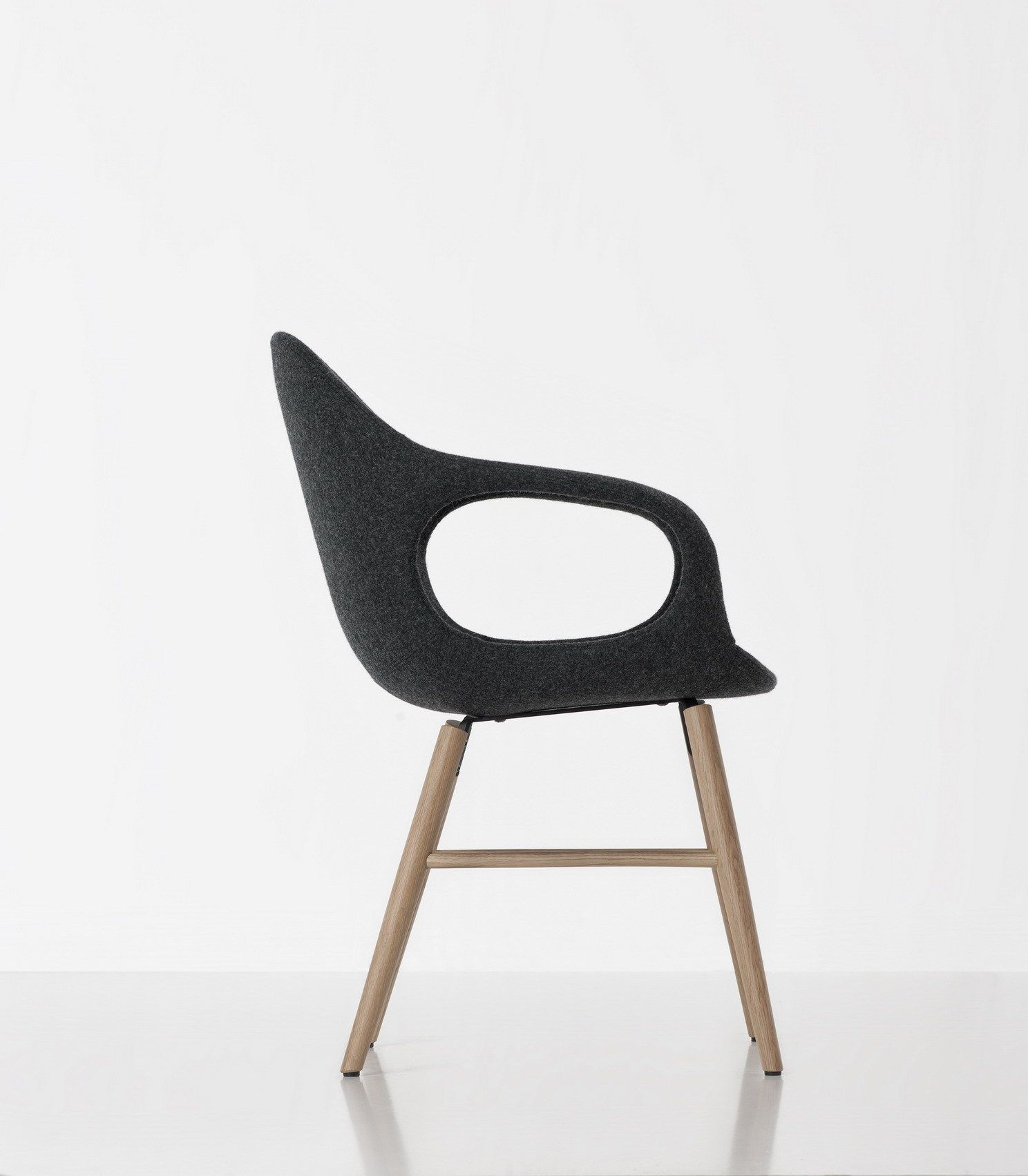 Тканевый стул с подлокотниками Kristalia слон ARCH-00033525 - Вид №1