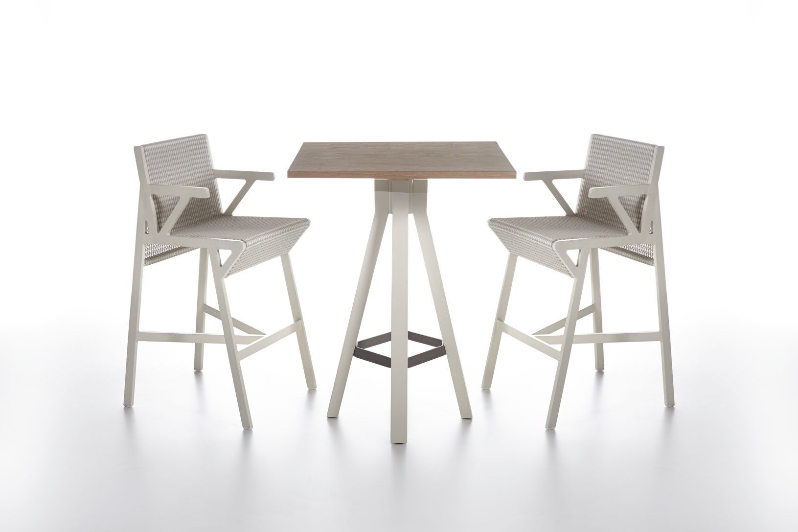 Высокий тканевый садовый стул Kettal Vieques ARCH-00137080