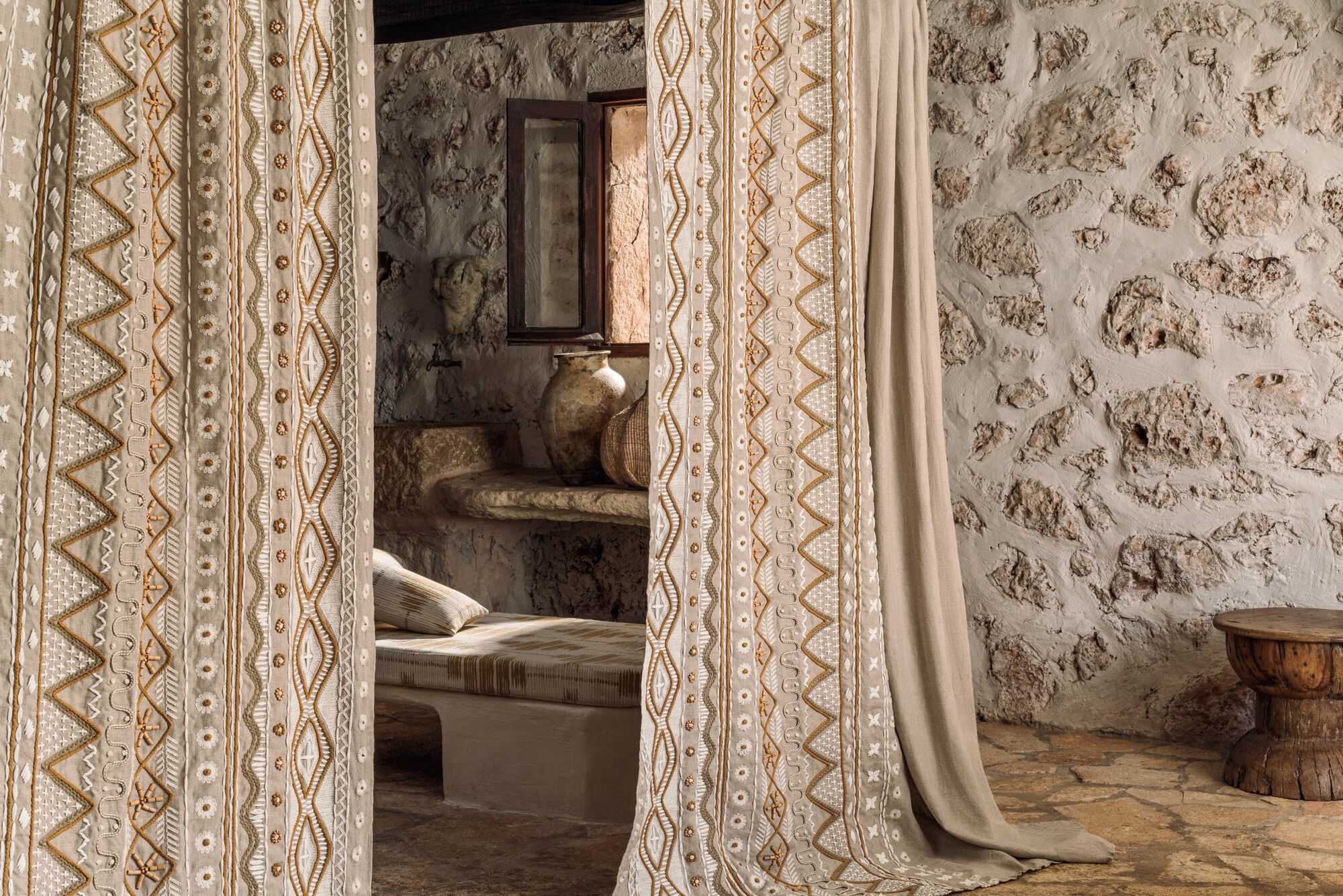 Льняная вышитая ткань Élitis Baléares ARCH-00023483 - Вид №3