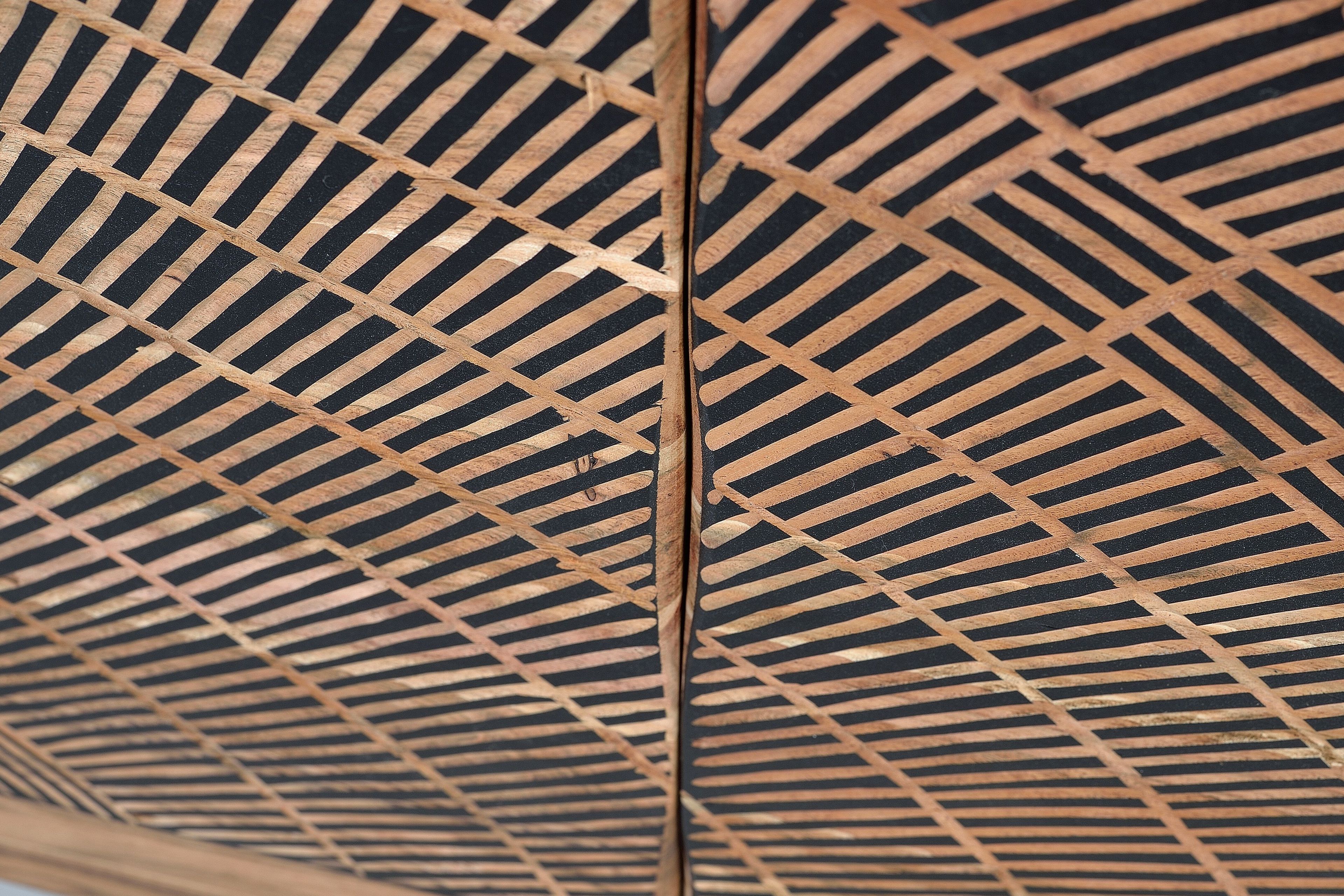 Шкаф из акации с распашными дверями Giner y Colomer Yakarta ARCH-00090377 - Вид №5