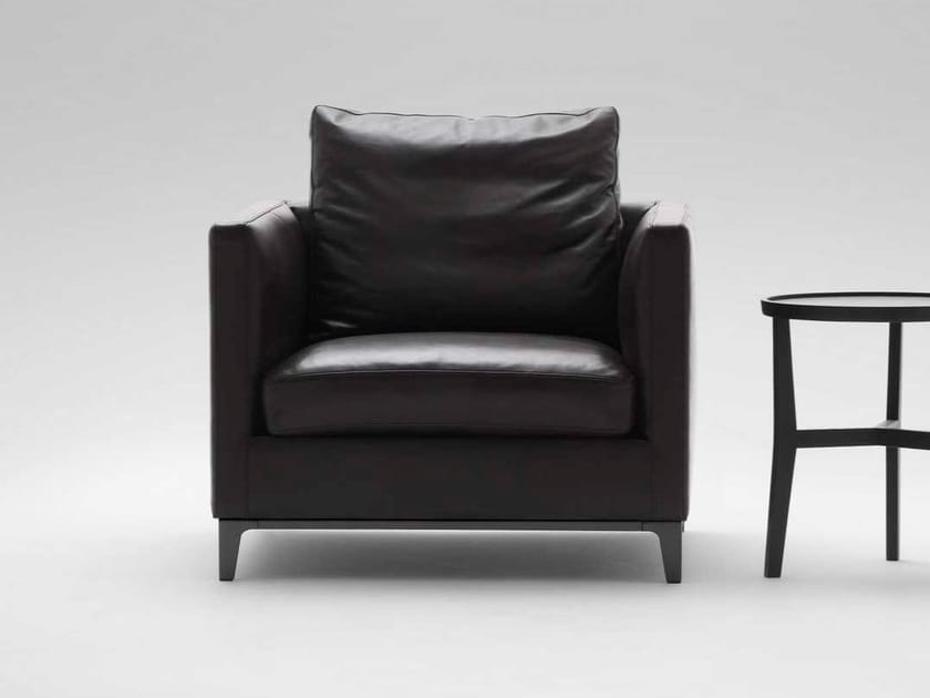 Кожаное кресло с подлокотниками CAMERICH Crescent ARCH-00044462